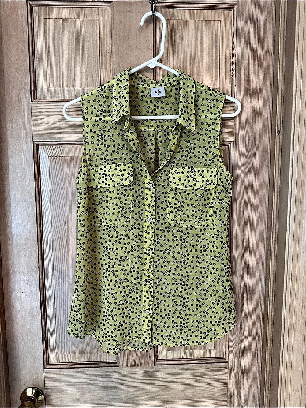 CAbi Simone Dazzle Top Floral Sleeveless Blouse Green
